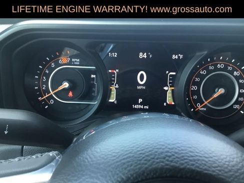 Used 2026 Jeep Wrangler Unlimited Sahara AWD/4WD image 26