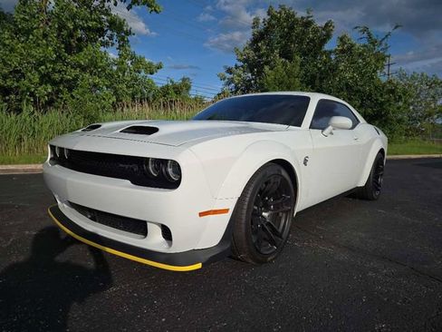Used 2021 Dodge Challenger SRT Hellcat RWD image 1