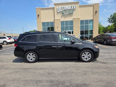 Used 2016 Honda Odyssey EX image 1