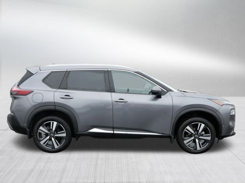 Used 2023 Nissan Rogue SL w/ SL Premium Package image 8