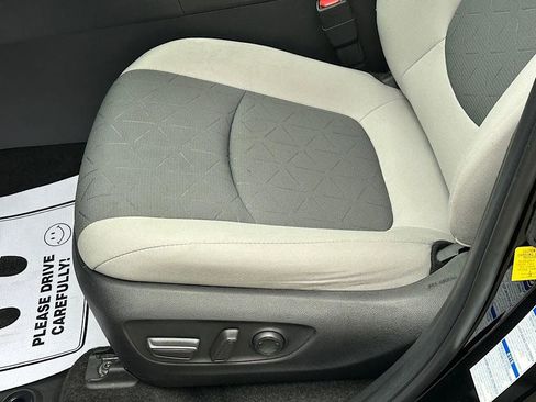 Certified 2022 Toyota RAV4 XLE AWD/4WD image 14