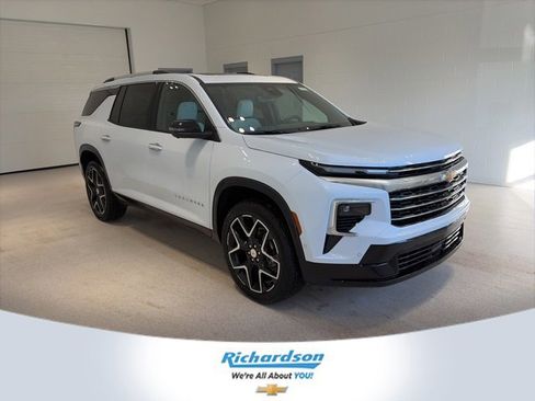 New 2026 Chevrolet Traverse High Country w/ LPO, Floor Liner Package image 1