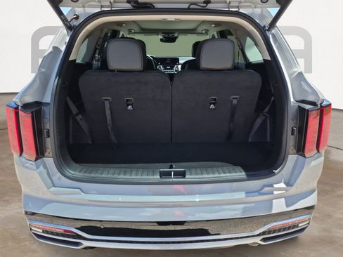Used 2023 Kia Sorento EX w/ Panoramic Sunroof Package FWD image 12