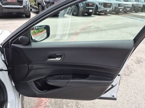 Used 2015 Acura ILX w/ Technology Package FWD image 36