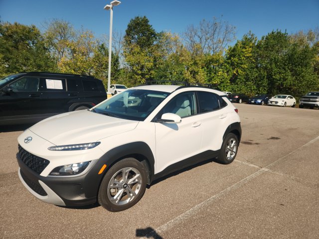 Used 2023 Hyundai Kona SEL AWD/4WD image 1