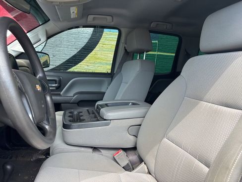 Used 2017 Chevrolet Silverado 1500 Custom w/ Custom Convenience Package AWD/4WD image 14