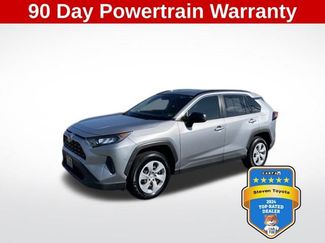 Used 2020 Toyota RAV4 LE image 1