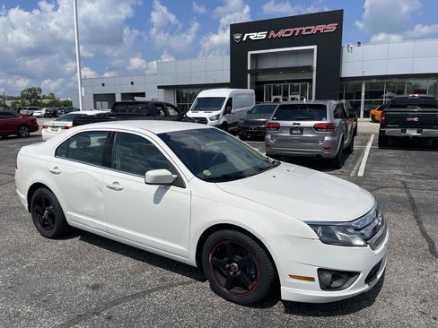 Used 2012 Ford Fusion SE FWD image 2