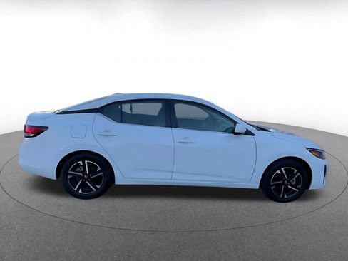 Used 2025 Nissan Sentra SV FWD image 16