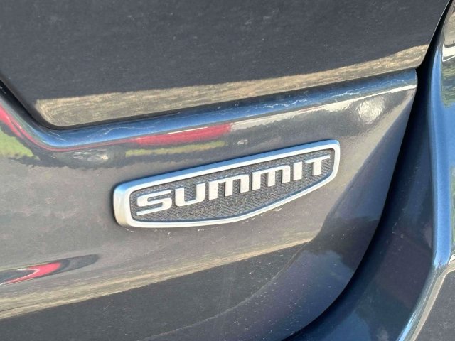 Used 2024 Jeep Grand Cherokee Summit AWD/4WD image 43
