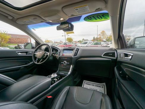 Used 2019 Ford Edge Titanium w/ Equipment Group 301A image 31