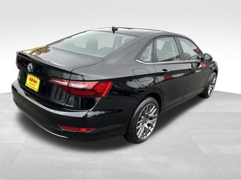 Used 2020 Volkswagen Jetta R-Line image 8