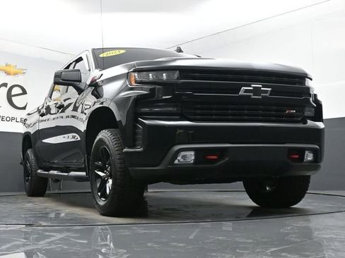 Used 2021 Chevrolet Silverado 1500 LT Trail Boss w/ Bed Protection Package AWD/4WD image 3