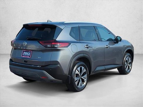Used 2021 Nissan Rogue SV w/ Premium Package FWD image 6