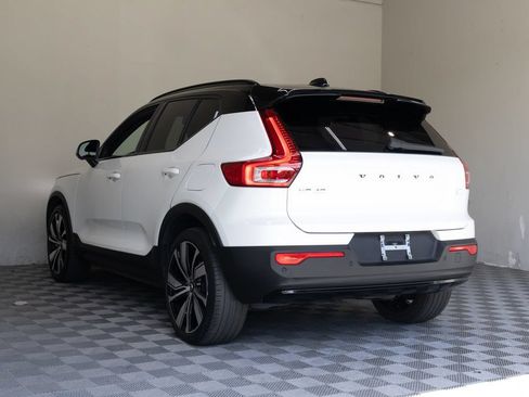 Used 2021 Volvo XC40 P8 Recharge w/ Advanced Package AWD/4WD image 14