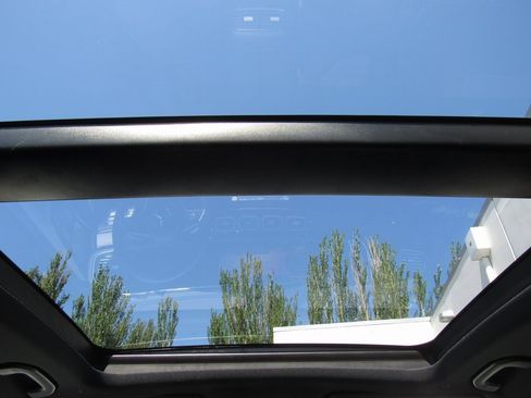 New 2025 Mercedes-Benz GLS 450 4MATIC image 32