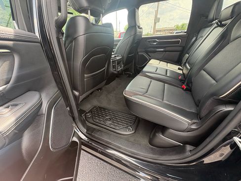 Used 2024 RAM 1500 Laramie AWD/4WD image 22