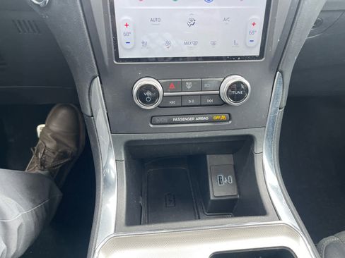 Used 2022 Ford Edge ST w/ Equipment Group 401A image 17