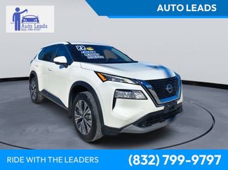 Used 2022 Nissan Rogue SV video 1