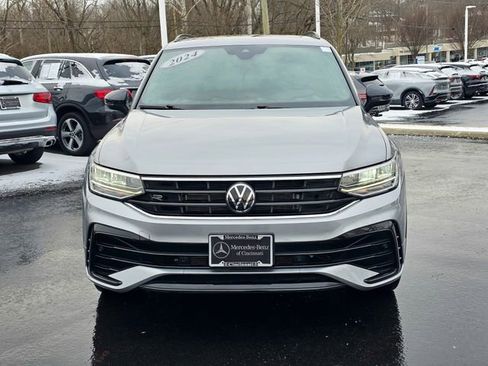 Used 2024 Volkswagen Tiguan SE R-Line image 4