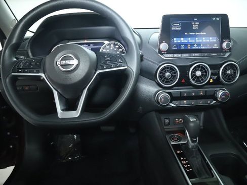 Certified 2025 Nissan Sentra SV FWD image 30