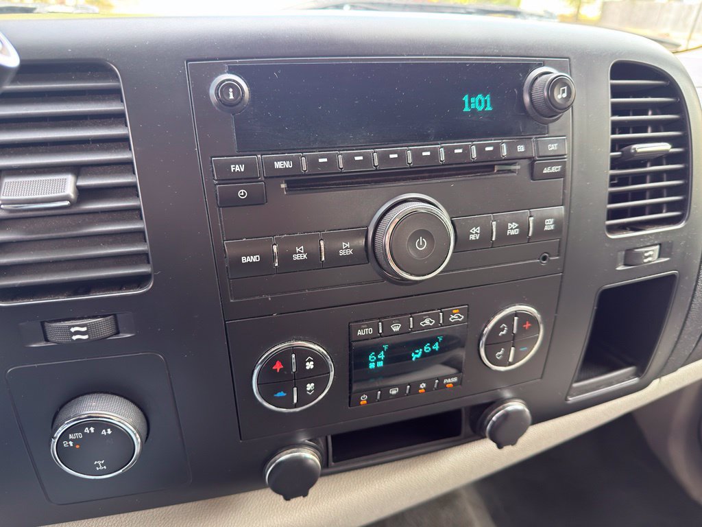 Used 2008 Chevrolet Silverado 1500 LT w/ Power Pack Plus AWD/4WD image 32