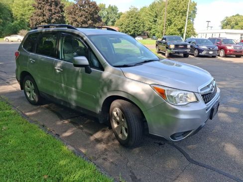 Used 2014 Subaru Forester 2.5i Premium w/ All-Weather Package AWD/4WD image 3