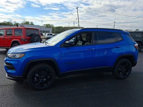 New 2026 Jeep Compass Latitude w/ Quick Order Package 29K AWD/4WD image 7