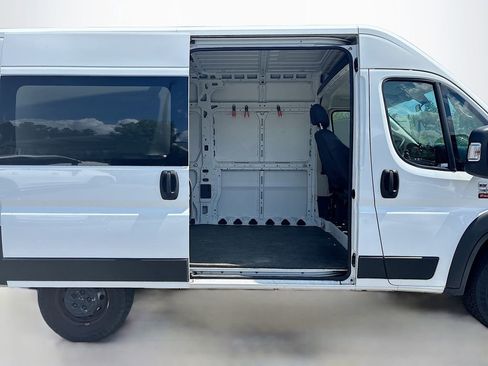 Used 2021 RAM ProMaster 3500 w/ Interior LED Lighting Group FWD image 18