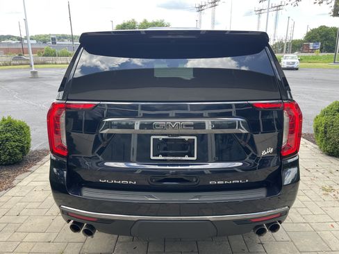 Used 2023 GMC Yukon Denali Ultimate AWD/4WD image 6