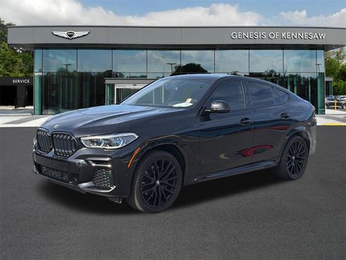 Used 2022 BMW X6 xDrive40i w/ Executive Package image 3