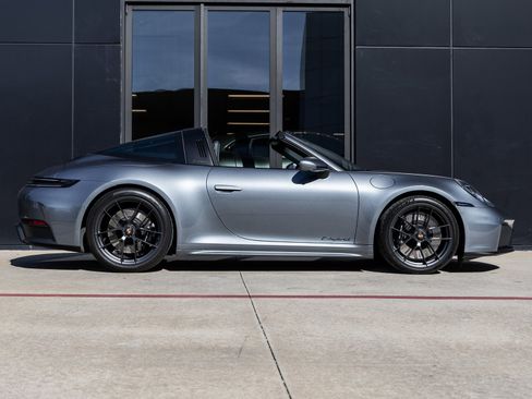 Used 2025 Porsche 911 Targa 4 GTS image 12