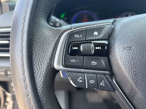 Used 2021 Honda Accord EX image 11