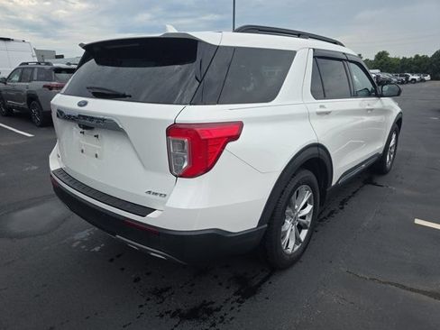 Used 2021 Ford Explorer XLT w/ Equipment Group 202A AWD/4WD image 4