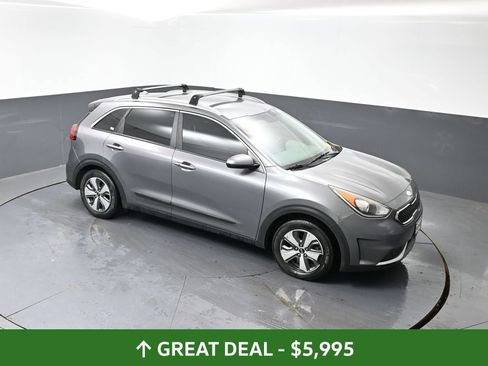 Used 2018 Kia Niro LX FWD image 41
