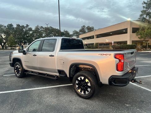Used 2020 Chevrolet Silverado 2500 Custom w/ Custom Value Package image 5