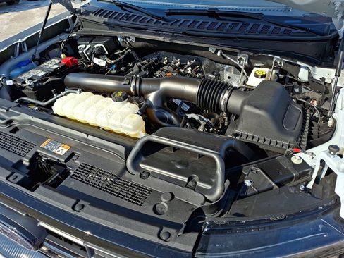 Certified 2025 Ford Expedition Active image 30