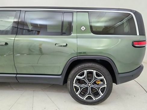 Used 2024 Rivian R1S Adventure image 10