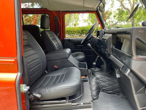 Used 1996 Land Rover Defender image 10