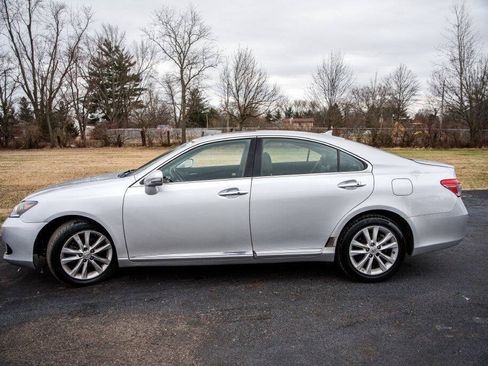 Used 2011 Lexus ES 350 FWD image 3