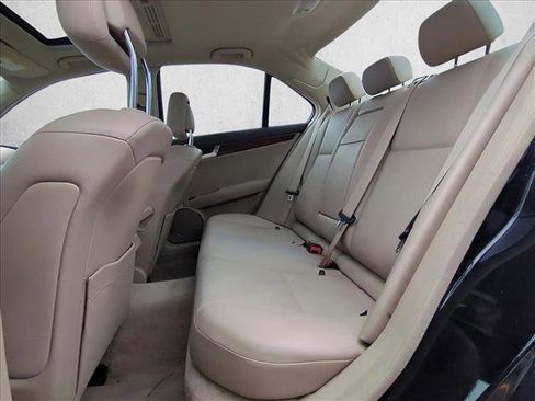 Used 2011 Mercedes-Benz C 300 Sport image 18