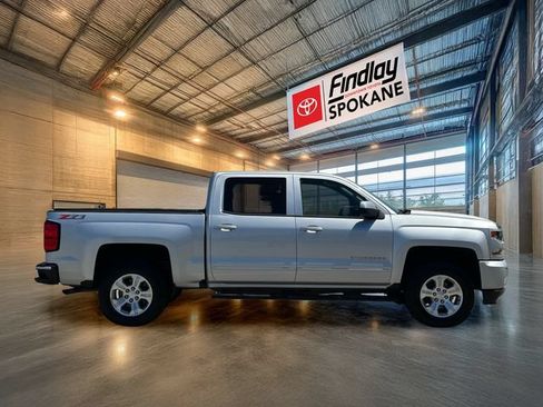 Used 2018 Chevrolet Silverado 1500 LT w/ All Star Edition AWD/4WD image 4