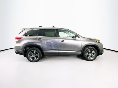 Used 2019 Toyota Highlander Limited Platinum w/ Carpet Mat Package (TMS) AWD/4WD image 10