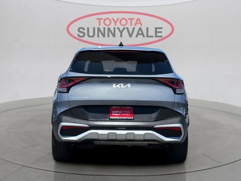 Used 2025 Kia Sportage LX FWD image 8