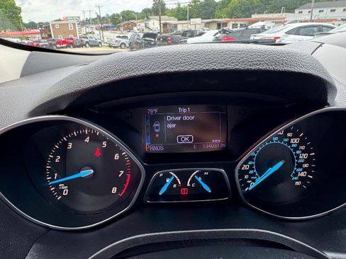 Used 2013 Ford Escape Titanium w/ Parking Technology Pkg FWD image 13