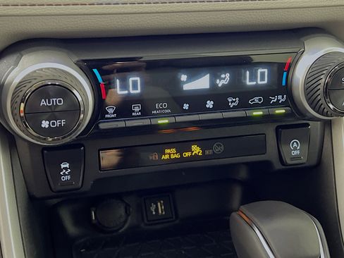 Used 2024 Toyota RAV4 XLE Premium image 26