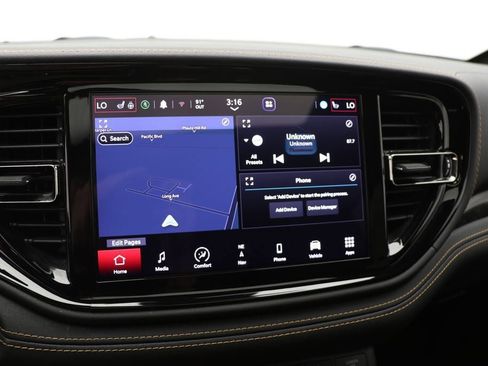 Used 2025 Dodge Durango R/T AWD/4WD image 27