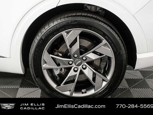 Used 2025 Genesis Electrified GV70 AWD/4WD image 38