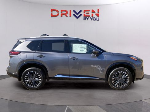 New 2026 Nissan Rogue Platinum w/ Platinum Premium Package image 6