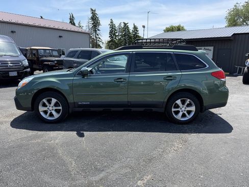 Used 2013 Subaru Outback 2.5i Limited w/ Moonroof Pkg AWD/4WD image 2